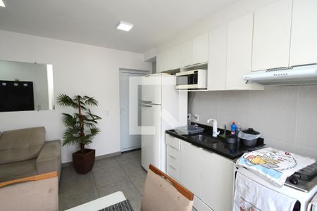 Sala/Cozinha de apartamento para alugar com 2 quartos, 37m² em Jardim Alfredo, São Paulo