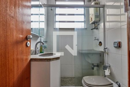 Banheiro de apartamento à venda com 1 quarto, 42m² em Praça da Bandeira, Rio de Janeiro