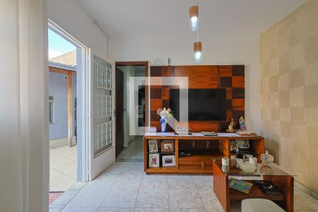 Sala de casa à venda com 2 quartos, 160m² em Incofindência, Belo Horizonte