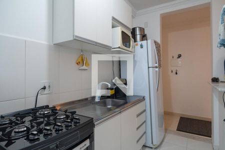 Cozinha e Área de Serviço de apartamento à venda com 3 quartos, 71m² em Teresópolis, Porto Alegre