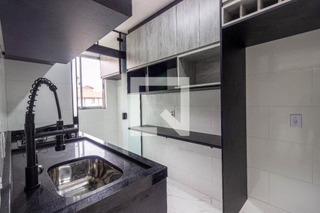 Cozinha de apartamento para alugar com 2 quartos, 55m² em Morro Branco, Itaquaquecetuba