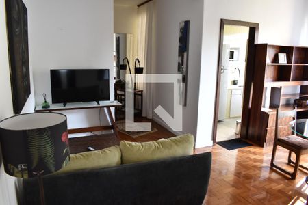 Sala de apartamento para alugar com 2 quartos, 70m² em Água Verde, Curitiba