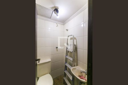 Apartamento para alugar com 198m², 4 quartos e 3 vagas Apartamento para alugar com 198m², 4 quartos e 3 vagasBanheiro de serviço