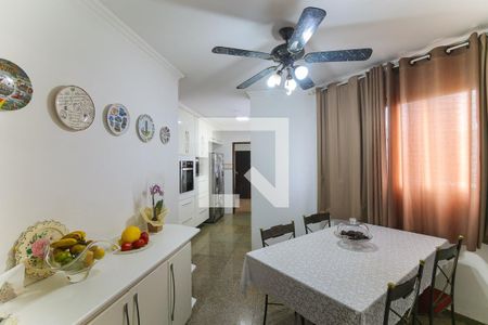 Apartamento para alugar com 198m², 4 quartos e 3 vagas Apartamento para alugar com 198m², 4 quartos e 3 vagasCozinha