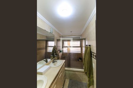 Apartamento para alugar com 198m², 4 quartos e 3 vagas Apartamento para alugar com 198m², 4 quartos e 3 vagasBanheiro do Quarto 4