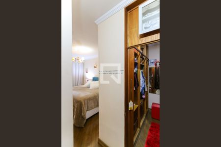 Apartamento para alugar com 198m², 4 quartos e 3 vagas Apartamento para alugar com 198m², 4 quartos e 3 vagasCloset da suíte