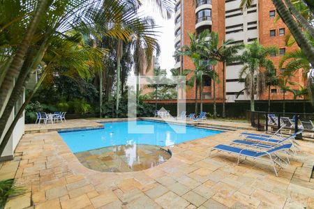 Apartamento para alugar com 198m², 4 quartos e 3 vagas Apartamento para alugar com 198m², 4 quartos e 3 vagasÁrea comum - Piscina