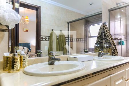 Apartamento para alugar com 198m², 4 quartos e 3 vagas Apartamento para alugar com 198m², 4 quartos e 3 vagasBanheiro do Quarto 4