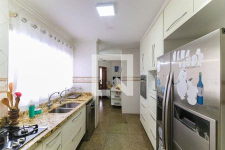 Apartamento para alugar com 198m², 4 quartos e 3 vagas Apartamento para alugar com 198m², 4 quartos e 3 vagasCozinha