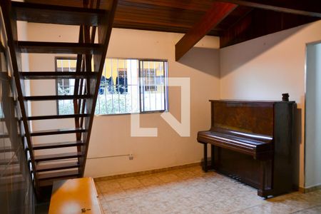 Sala/Quarto de casa para alugar com 1 quarto, 40m² em Cerâmica, São Caetano do Sul