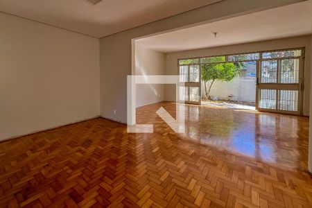 Sala de casa à venda com 3 quartos, 260m² em Serra, Belo Horizonte