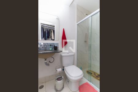 Banheiro da Suíte 1 de casa para alugar com 2 quartos, 350m² em Jardim da Glória, São Paulo