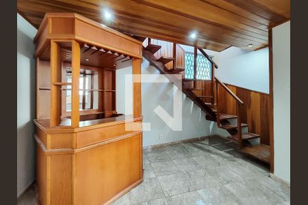 Sala de casa à venda com 4 quartos, 150m² em São Francisco Xavier, Rio de Janeiro