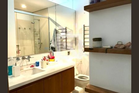 Apartamento à venda com 3 quartos, 226m² em Itaim Bibi, São Paulo