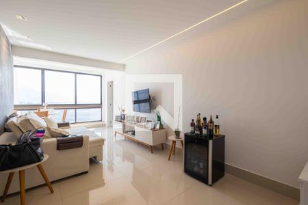 Sala de apartamento para alugar com 2 quartos, 72m² em Barra da Tijuca, Rio de Janeiro