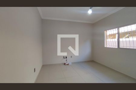 Sala de casa de condomínio à venda com 3 quartos, 110m² em Europa, Contagem