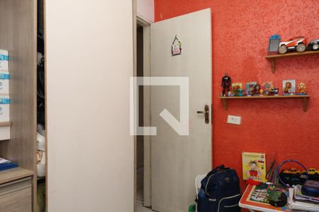 Quarto 2 de casa à venda com 2 quartos, 170m² em Vila Carmosina, São Paulo