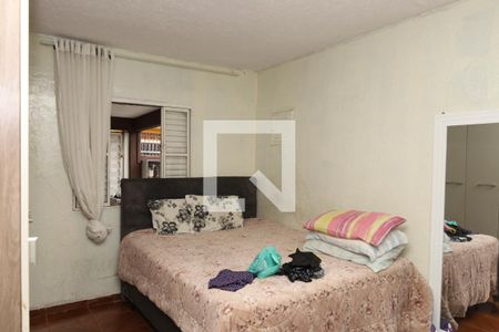 Quarto 1 de casa à venda com 2 quartos, 170m² em Vila Carmosina, São Paulo