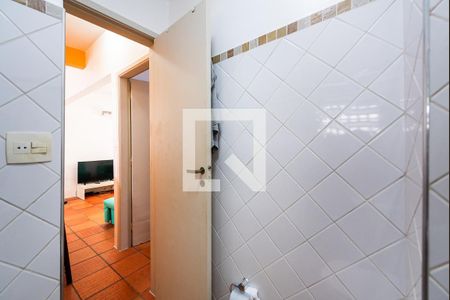 Banheiro de apartamento para alugar com 1 quarto, 60m² em Embaré, Santos
