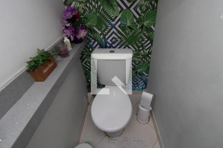 Lavabo de casa à venda com 3 quartos, 110m² em Vila Nivi, São Paulo