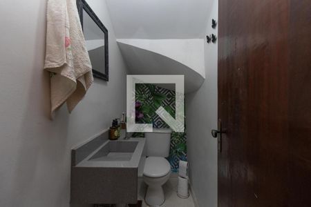 Lavabo de casa à venda com 3 quartos, 110m² em Vila Nivi, São Paulo