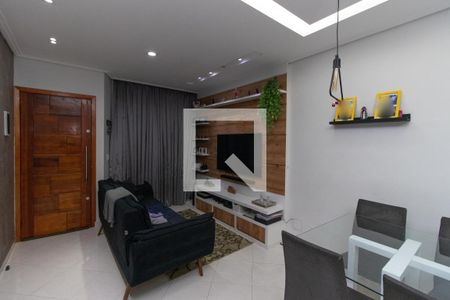 Sala de casa à venda com 3 quartos, 110m² em Vila Nivi, São Paulo