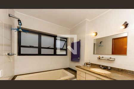 Apartamento à venda com 4 quartos, 225m² em Pompeia, São Paulo