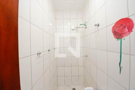 Banheiro de apartamento para alugar com 1 quarto, 28m² em Vila Paulo Silas, São Paulo