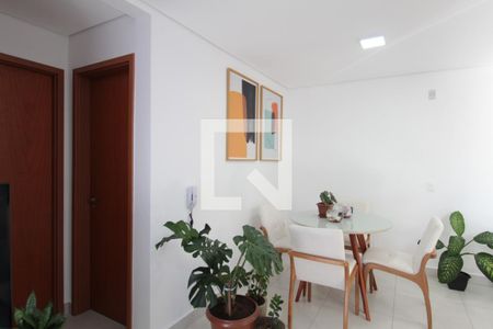 Sala de apartamento para alugar com 2 quartos, 64m² em São João Batista (venda Nova), Belo Horizonte