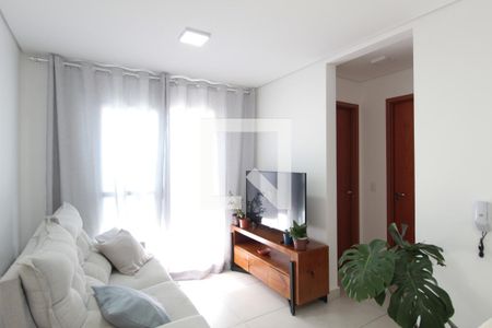 Sala de apartamento para alugar com 2 quartos, 64m² em São João Batista (venda Nova), Belo Horizonte