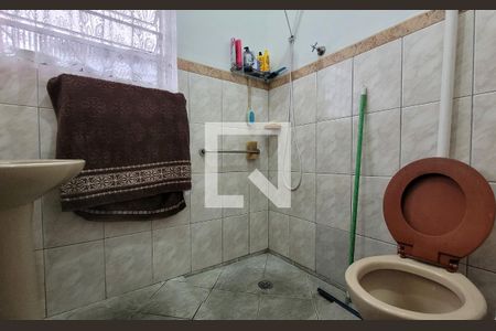 Banheiro de casa à venda com 3 quartos, 123m² em Vila Alzira, Santo André