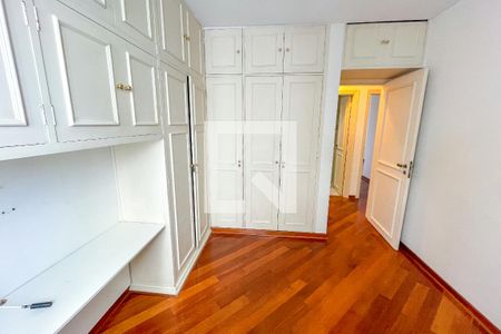 Quarto 1 de apartamento à venda com 3 quartos, 156m² em Jardim Paulista, São Paulo