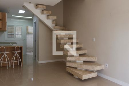 Sala de casa de condomínio à venda com 2 quartos, 70m² em Cavalhada, Porto Alegre