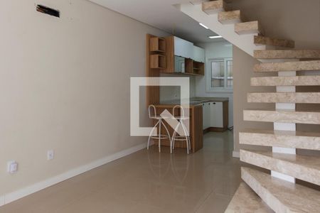 Sala de casa de condomínio à venda com 2 quartos, 70m² em Cavalhada, Porto Alegre