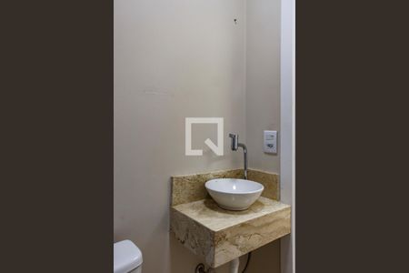 Lavabo de casa de condomínio à venda com 2 quartos, 70m² em Cavalhada, Porto Alegre