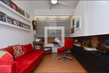 Escritorio de apartamento à venda com 3 quartos, 100m² em Funcionários, Belo Horizonte