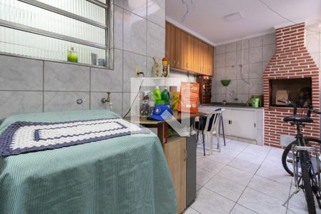 Area Externa de casa à venda com 2 quartos, 125m² em Jardim Guimaraes, Guarulhos