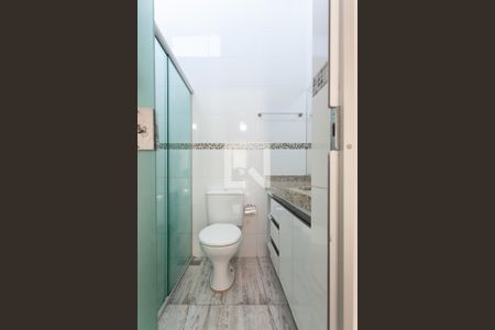 Banheiro da Suíte 1 de apartamento para alugar com 2 quartos, 130m² em Piratininga (venda Nova), Belo Horizonte