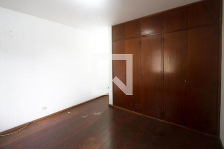 Suíte de casa para alugar com 3 quartos, 149m² em Jardim das Flores, São Paulo