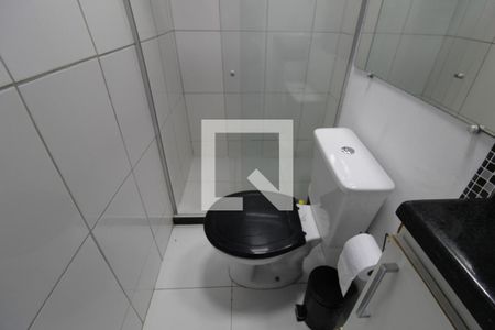 Banheiro de apartamento para alugar com 1 quarto, 60m² em Curicica, Rio de Janeiro