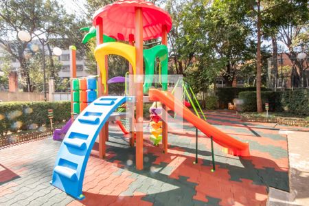 Apartamento para alugar com 84m², 3 quartos e 1 vaga Apartamento para alugar com 84m², 3 quartos e 1 vagaÁrea comum - Playground