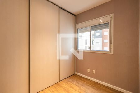 Quarto de apartamento à venda com 3 quartos, 73m² em Alphaville Empresarial, Barueri