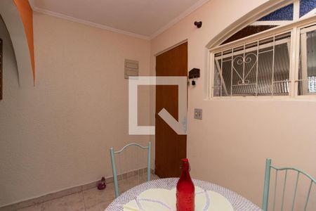 Sala de Estar de casa à venda com 2 quartos, 180m² em Guapira, São Paulo