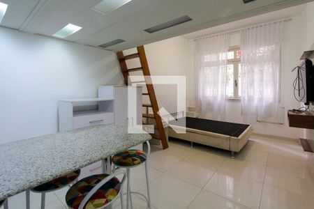 Sala de kitnet/studio para alugar com 0 quarto, 30m² em Barra da Tijuca, Rio de Janeiro