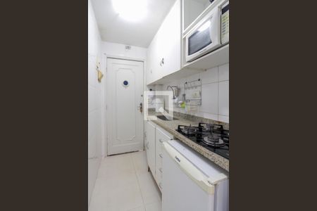Cozinha de kitnet/studio para alugar com 0 quarto, 30m² em Barra da Tijuca, Rio de Janeiro
