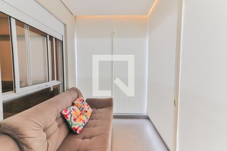 Varanda de apartamento à venda com 2 quartos, 66m² em Caxingui, São Paulo