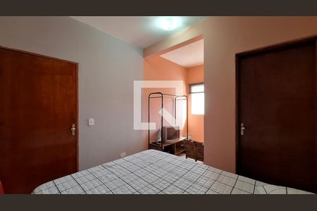 Quarto 1 de casa para alugar com 3 quartos, 225m² em Santa Teresinha, São Paulo