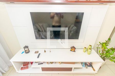 Sala de apartamento para alugar com 2 quartos, 66m² em Vila Valqueire, Rio de Janeiro