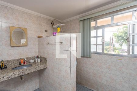 Banheiro da suíte de casa para alugar com 2 quartos, 200m² em Conceição, Diadema