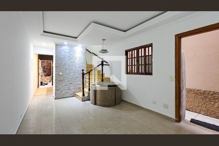 Casa à venda com 180m², 2 quartos e 2 vagasSala